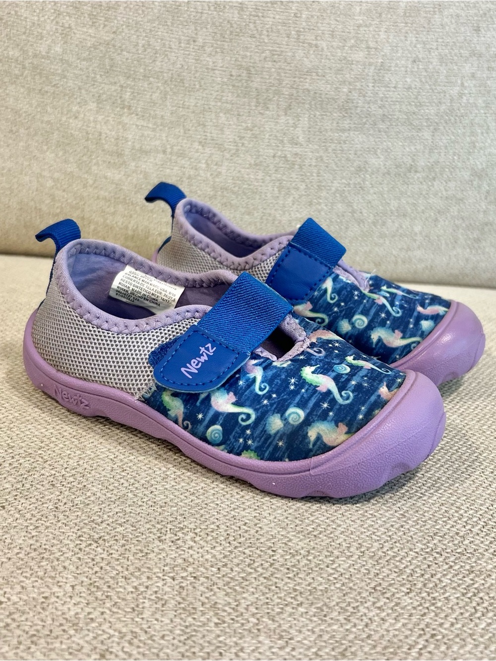 Newtz Girls Size 9/10 Toddler Girl Seahorse Water Shoes Purple Blue Hook & Loop